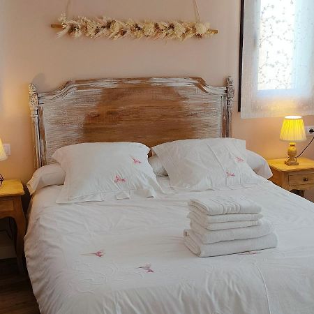 Apartamentos Antonia Cuzcurrita-Río Tirón エクステリア 写真
