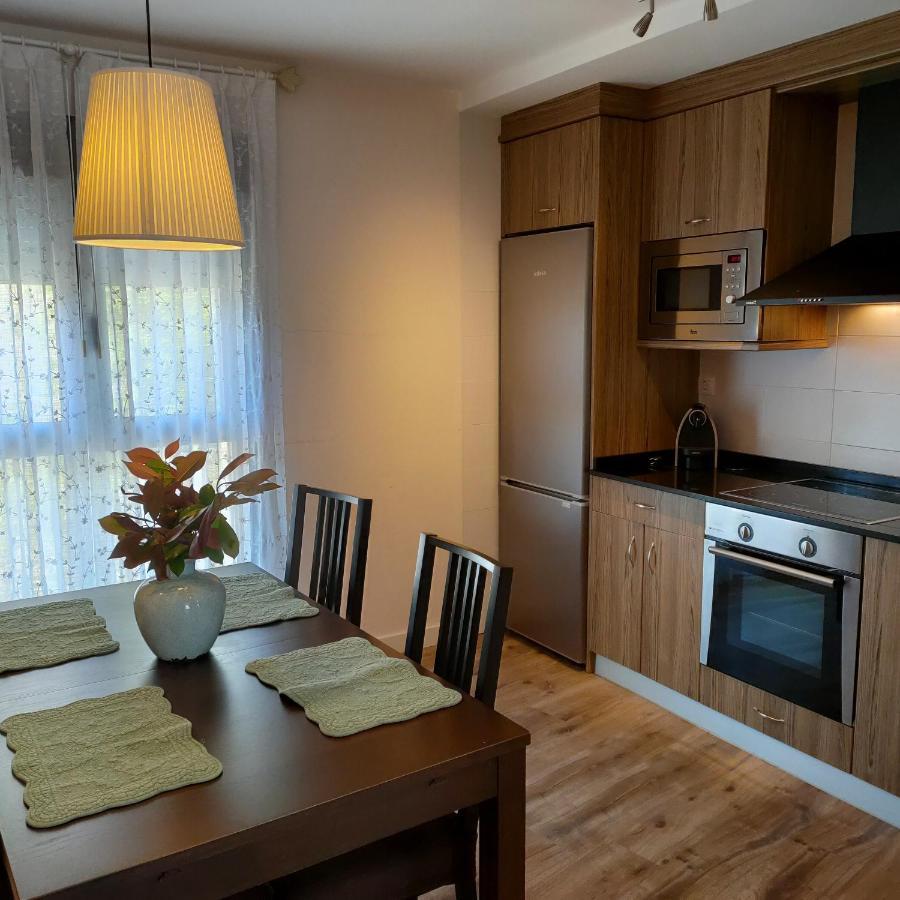 Apartamentos Antonia Cuzcurrita-Río Tirón エクステリア 写真