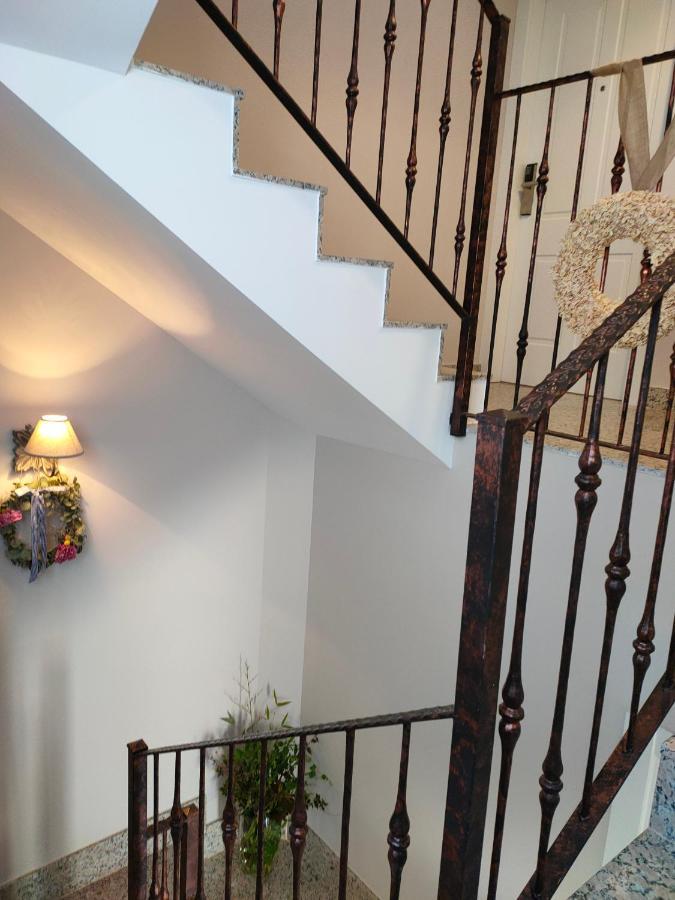 Apartamentos Antonia Cuzcurrita-Río Tirón エクステリア 写真
